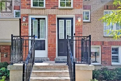 Pickering 3 Bedroom Executive 3 floor Condo in Gated Complex.