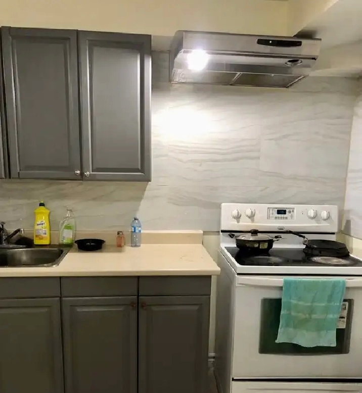 2 Bedroom Basement for Rent in  Brampton near trinity commons!