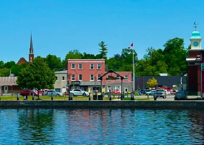 Campbellford - Beautiful and Bright 1-bdrm for rent $1450/m