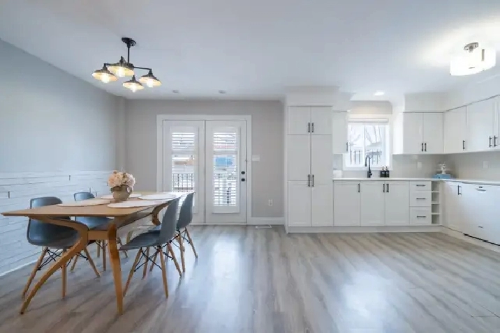 Home for Sale $569,900