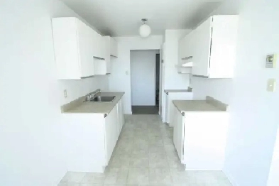 A Valleyfield- Grand,  beau et tanquille 4-1/2 Libre $1200