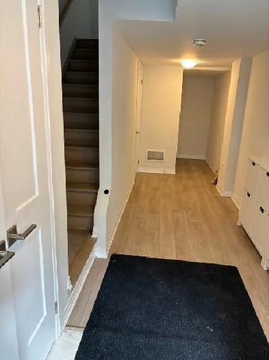3 BR, 2.5 Bath Townhouse - 51 Sparrow Ave, Cambridge