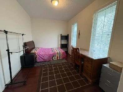 Furnished bedroom in Oshawa for rent