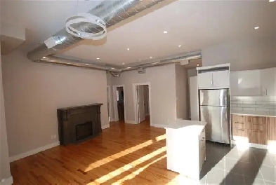 Bright 2-Bedroom Downtown Ottawa Apartment | Parking Included