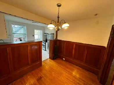 1 bedroom plus Apartment in Bloor West Village - $ 1,795
