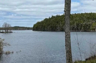 3.89 Acres on First Christopher Lake, Queens County, NS