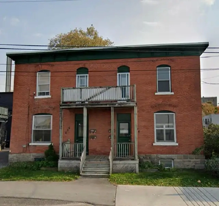 Centertown Ottawa 2 bedroom