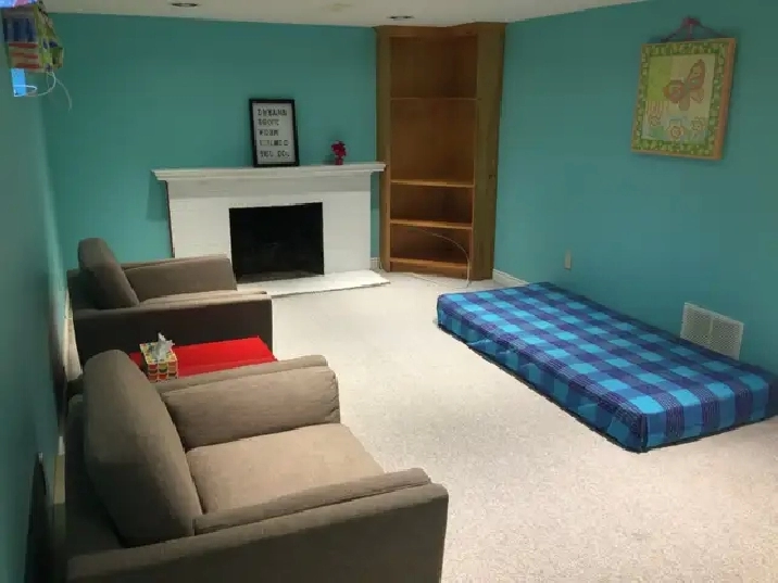 Extra Large Basement Bedroom for Rent (for 1 PERSON)