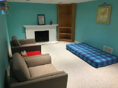Extra Large Basement Bedroom for Rent (for 1 PERSON)