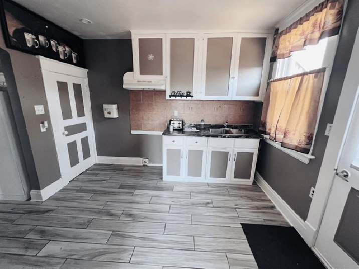 2 Beds 1 Bath House
