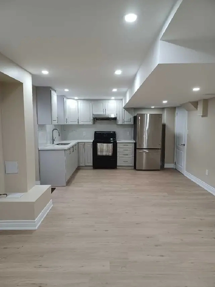 LEGAL BASEMENT AVAILABLE IMMEDIATELY