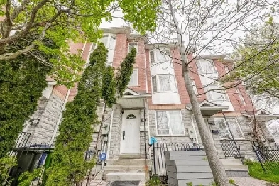 Small Private Room Available on 2nd Floor of Townhouse for Rent