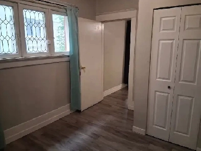 (Downtown)  Private ROOM, Furnished, on a Quiet 2 Bedrooms!