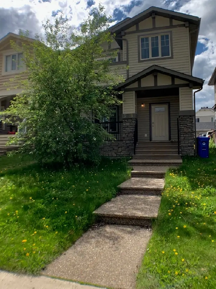 328B Falcon Dr