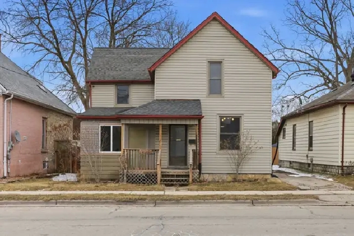 4 Bed 2 bath St.Thomas Home for sale