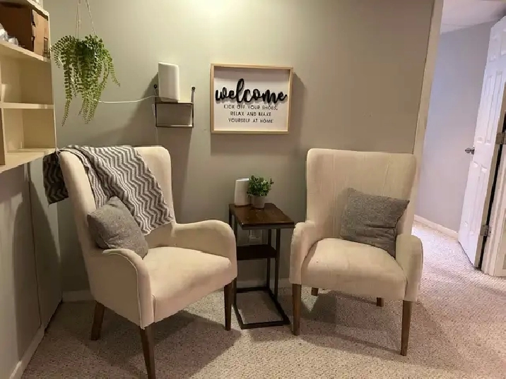 Furnished room for rent by UofM and by bus stop