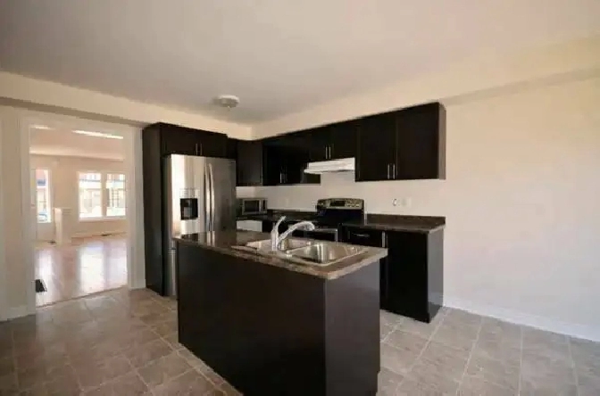 FURNISHED NIAGARA COLLEGE ROOM - NOTL CAMPUS - ALL INCLUSIVE