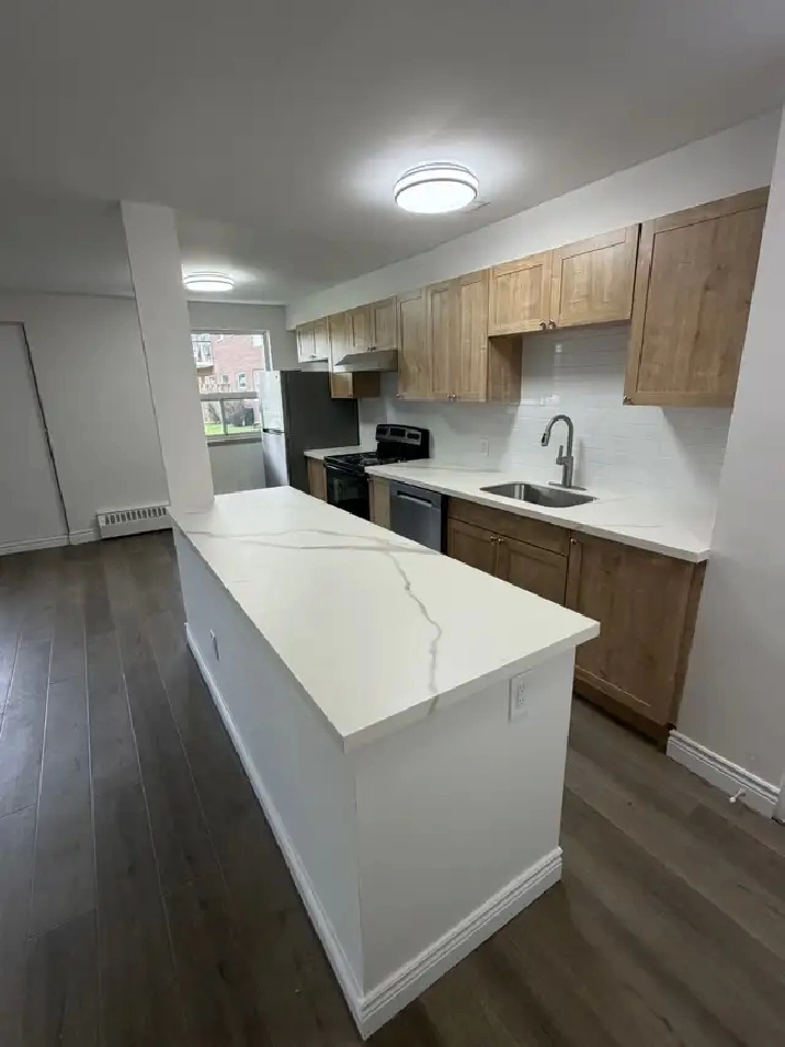 Renovated 1 bedroom 1 bathroom first floor apt Stouffville, ON