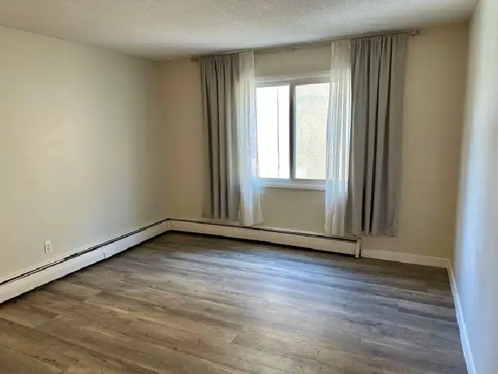 FOR RENT 1 & 2 Bd apartments - 11916 105 St Edmonton area NAIT