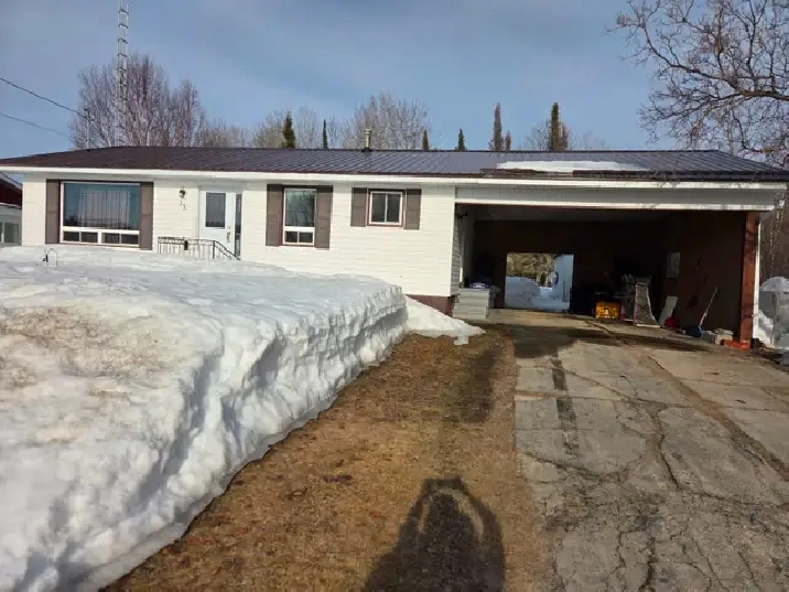 House in Smooth Rock Falls Ontario