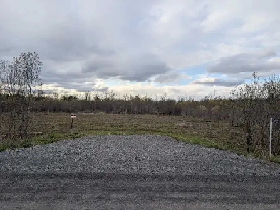 2 Acre Serviced Country Property