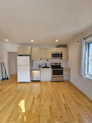Renovated 4½ | Côte-des-Neiges | 2 Bedrooms - Edouard-Montpetit