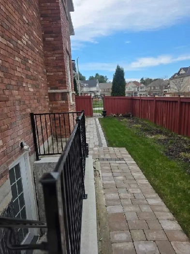 2 Bedrooms For Rent, Angus ON