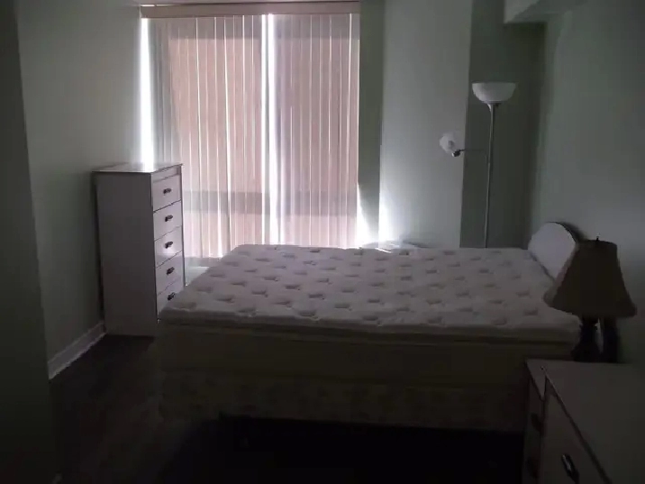 Bay & Bloor 1 bed   1den apartment for rent next to U of T