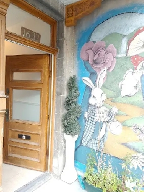 3 Beds 1 Bath Apartment