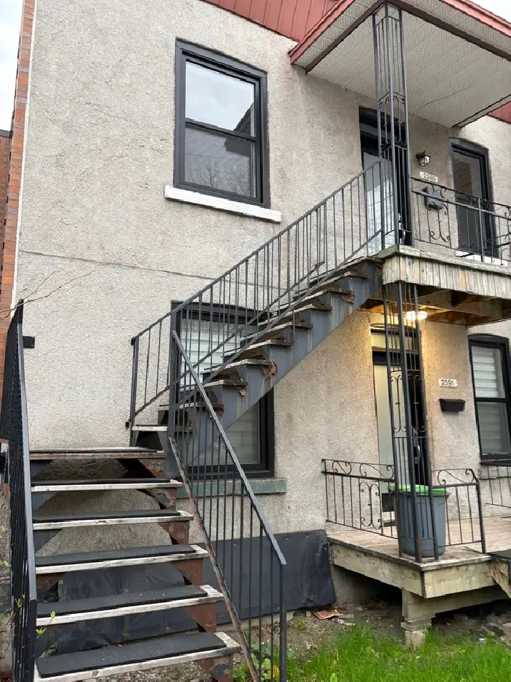 5 1/2 à louer, Montréal, Ville-Marie.