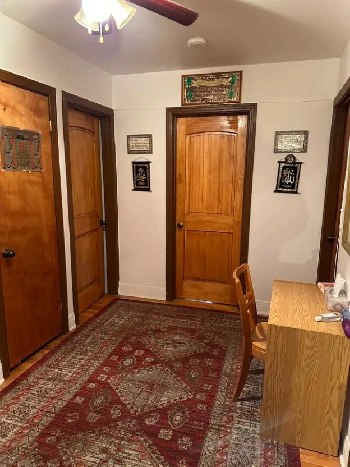 Beau grand 5 1/2 Haut duplex 3 chambres Montreal N