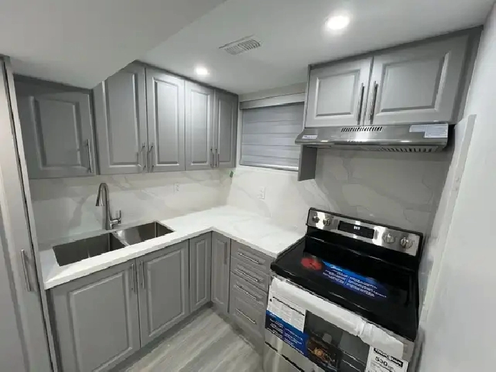 1 bedroom basement 1st June Mayfield Road and Kennedy Road