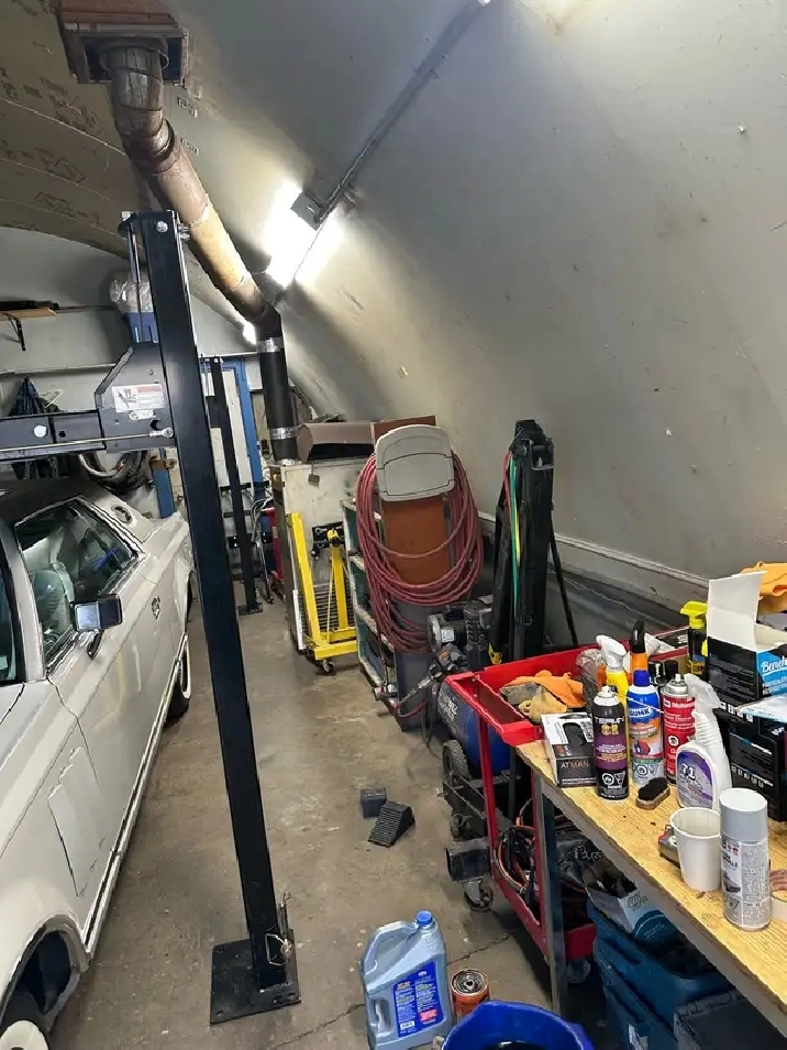 Garage Space (looking to share apace)