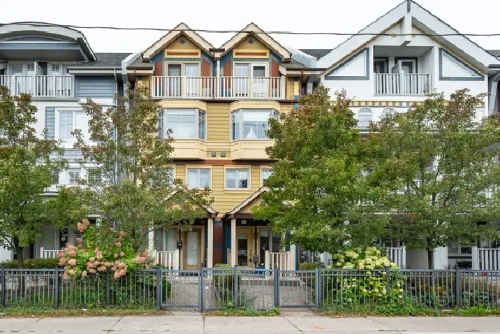 OPEN HOUSE-Freehold 3 1 Bed, 3 Bath Townhome in The Beaches