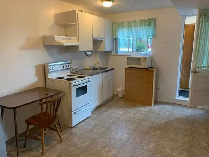 Appartement bachelor à louer à la ville LaSalle