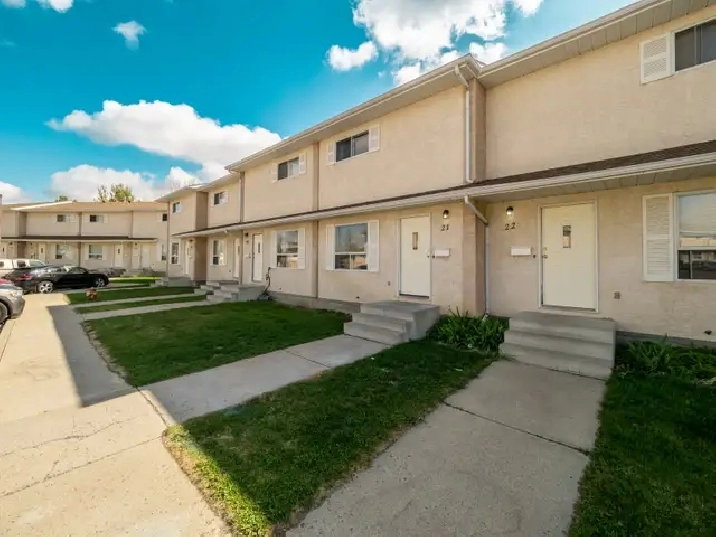 3 Bedroom Town house for rent on Westside