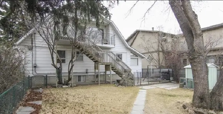 RENOVATED PARKDALE HOME – 5-MIN WALK TO FMC HOSPITAL