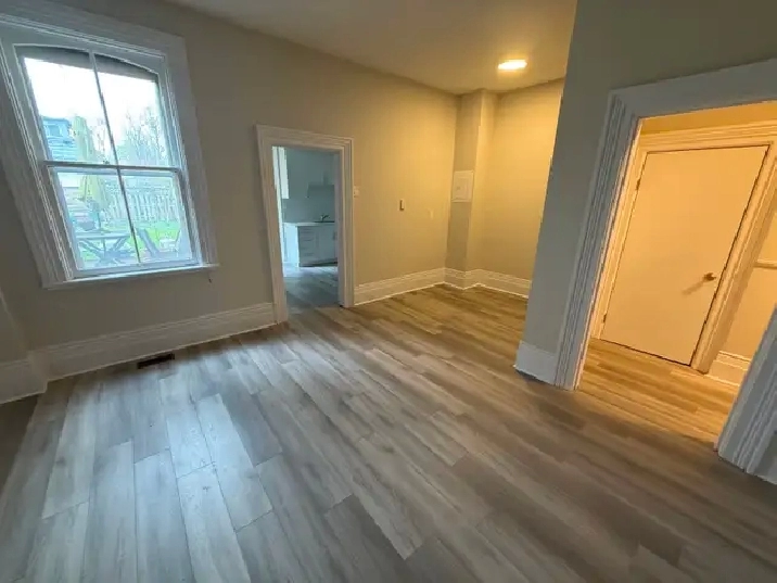 Beautiful Wortley Home To Call Your Own.