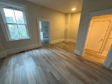 Beautiful Wortley Home To Call Your Own.