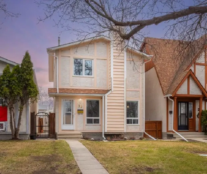 Long time owner of 38 years ready to sell! 3bdrm 1200sqft home!