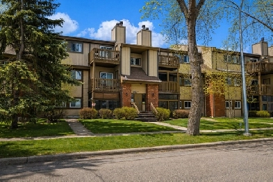 Beautifully Maintained 2bdrm Condo. Spacious & Functional Layout