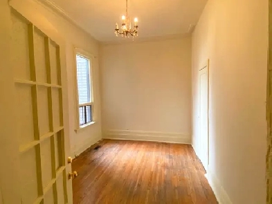 Large Renovated Room for Rent near Kensington Market