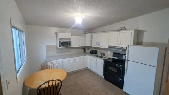 700-735- rooms for rent innercity