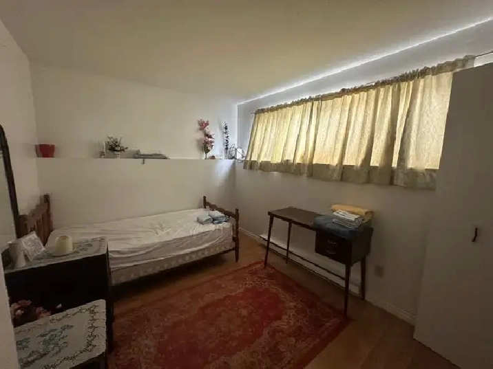Furnished Private Room - FEMALE ONLY