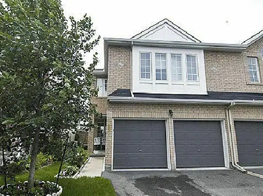 Semi-Detached Home in Glen Cairn, Kanata - 4-Bedroom