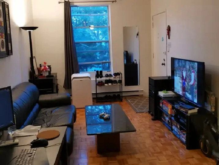 Appartement grand 3 et demi au troisième étage près du métro PIX