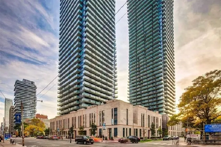 Bay St/Mary St Luxury U Condo 2 Bed/2 Bath Near UofT