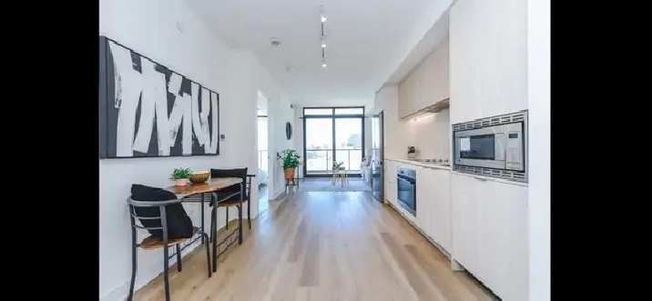 CONDO RENTAL-2 Bedroom   Den/2 full bathrooms