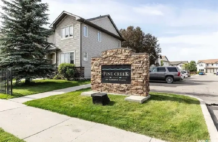 Family-Friendly 3 Bed Home Near Schools & Shopping