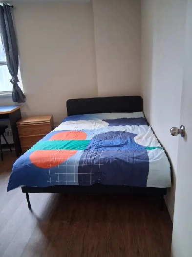 Apartment Room for Rent on Yonge Street  Close to Finch Subway